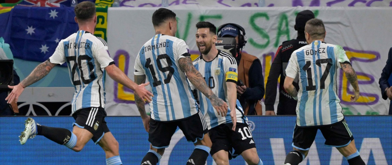 Twitter reacts to Argentina's chaotic World Cup win over the Netherlands